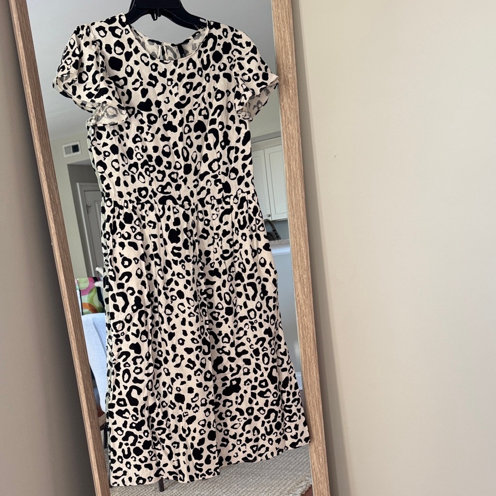 Who What Wear Black and Cream Leopard Midi Dress